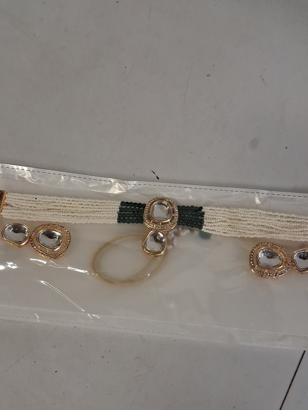 NWT Beaded White and Green Kundan Choker And Matching Earrings